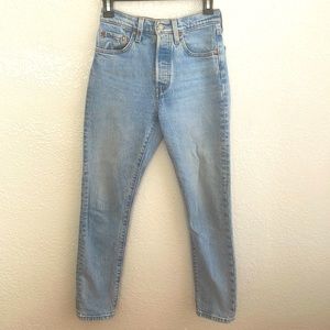 Levi 501 Skinny 24
